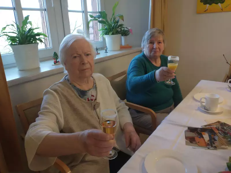 b5f37b38-fdb1-428c-953c-c80bdbfc89aa