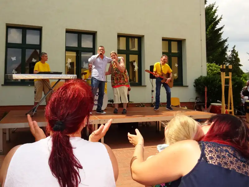 2019-auftritt-proci-band-zum-begegnungsfest-in-raguhn-017